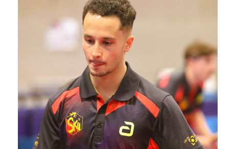 Les Carolos écrasent le derby